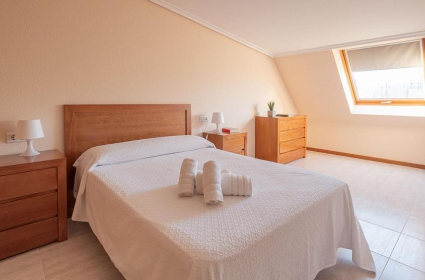 Primera Linea De Playa Samil Costa Con Garaje Incluido Vigo Exterior foto