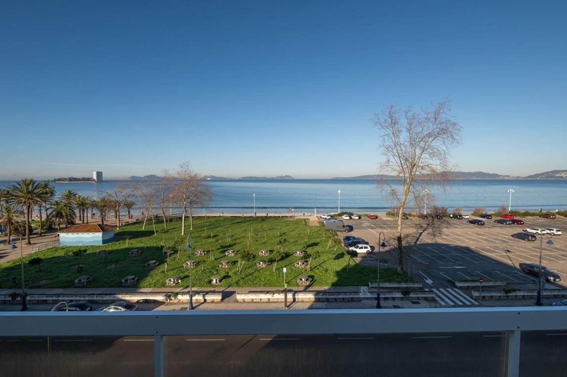 Primera Linea De Playa Samil Costa Con Garaje Incluido Vigo Exterior foto