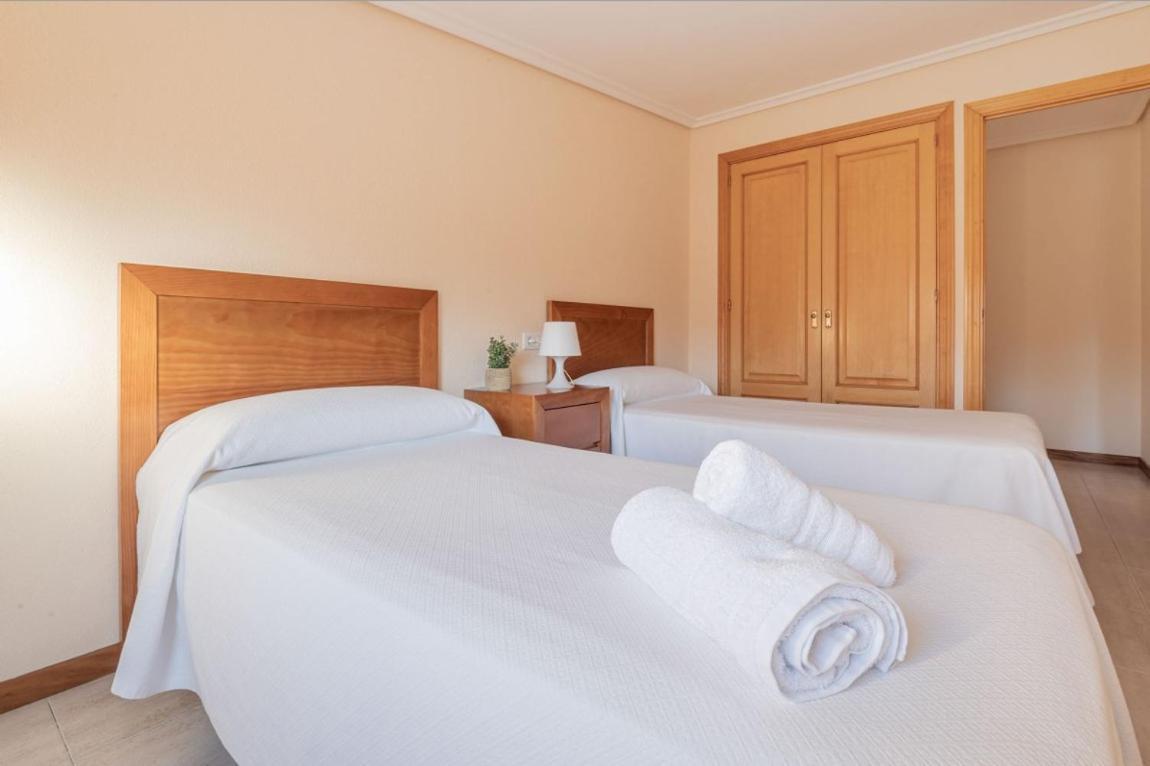 Primera Linea De Playa Samil Costa Con Garaje Incluido Vigo Exterior foto