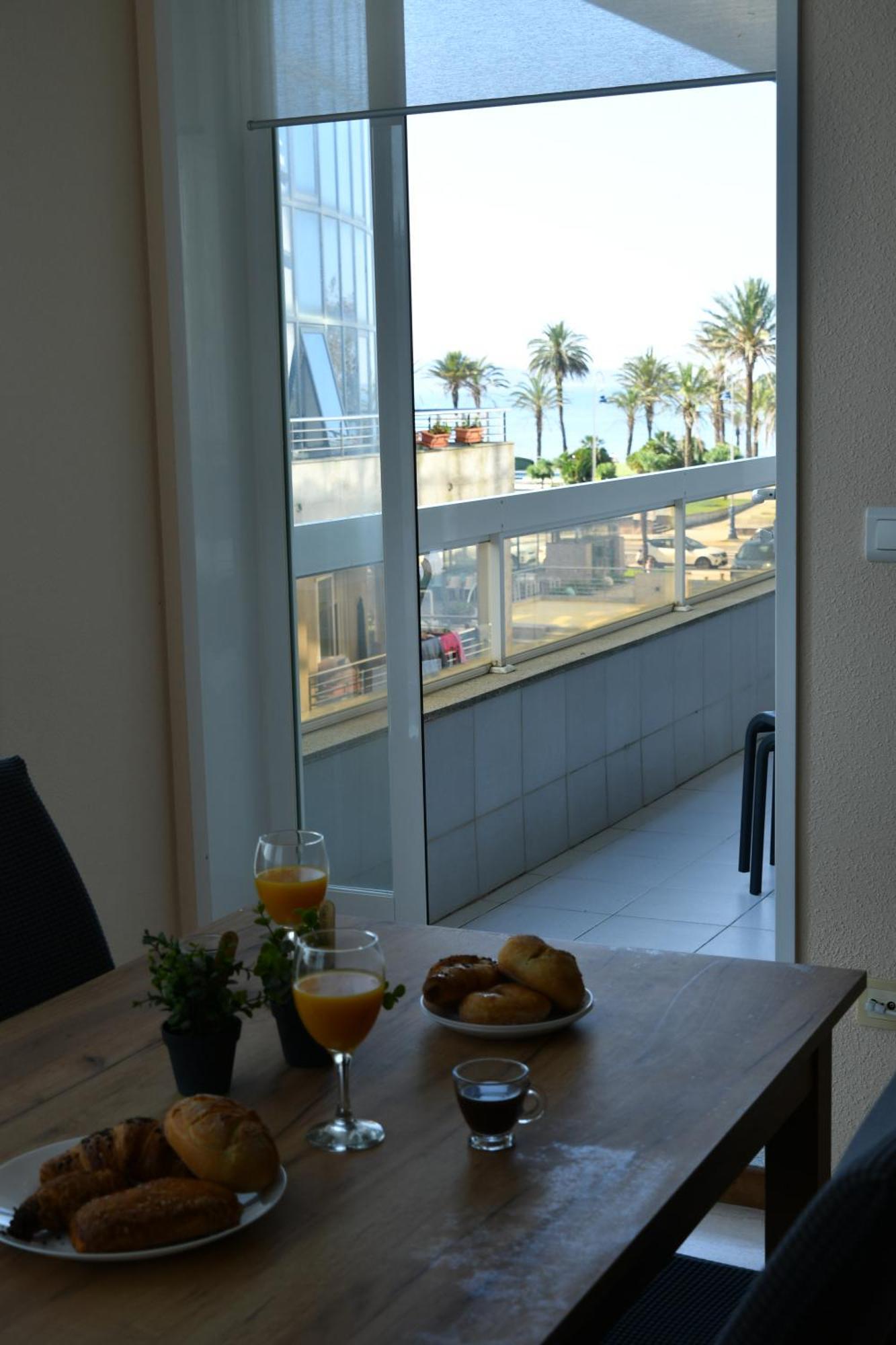 Primera Linea De Playa Samil Costa Con Garaje Incluido Vigo Exterior foto